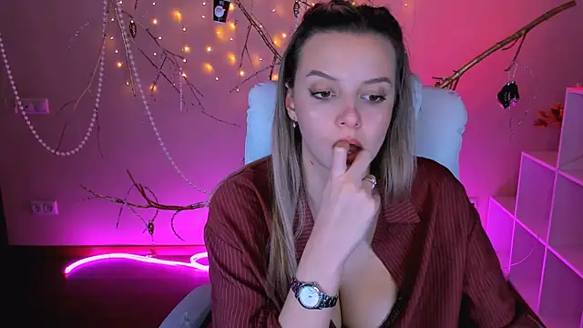 melissa richardson online show from December 16, 4:02 pm