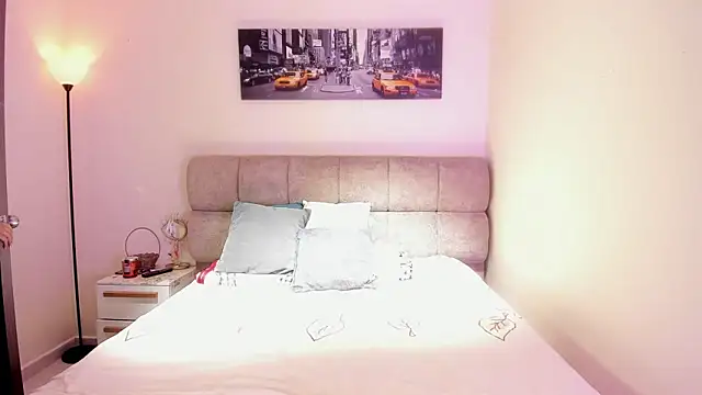 ScarletThompsonx online show from October 4, 12:27 am