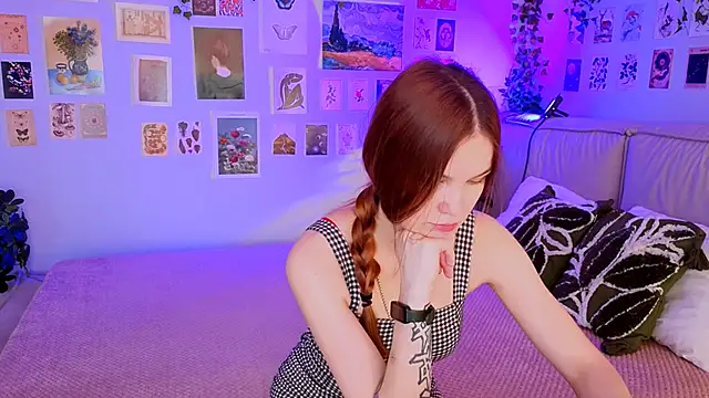 Amber Rogers online show from April 6, 5:52 am