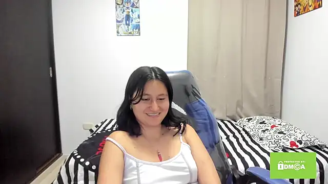 Snapshot of xoxo_kiitty chatting on October 11, 4:06 am xoxo kiitty online show from October 11, 4:06 am