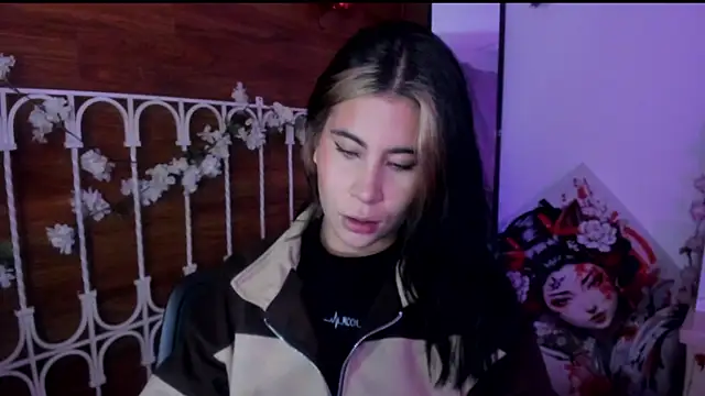 Minami Nakamura online show from November 12, 12:25 pm