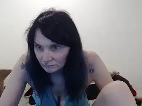 Hotmodel1984 online show from January 16, 9:55 pm