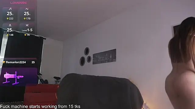 Jessi Q online show from April 8, 5:42 am