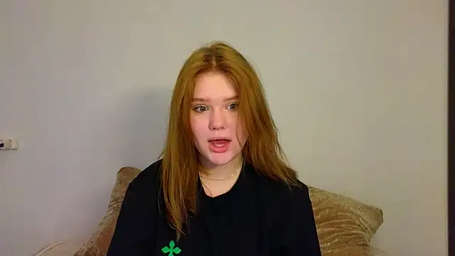 LaseyMoon online show from February 9, 9:55 am