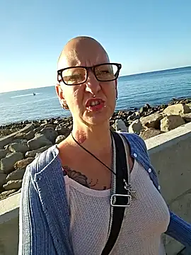 Emma Milf25 online show from September 25, 8:02 am