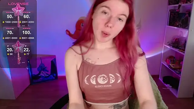 Strawberry juli online show from October 24, 8:32 am