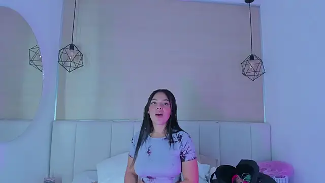 Haily b online show from June 3, 11:44 am