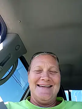 wetnwildforyou online show from November 1, 6:23 pm