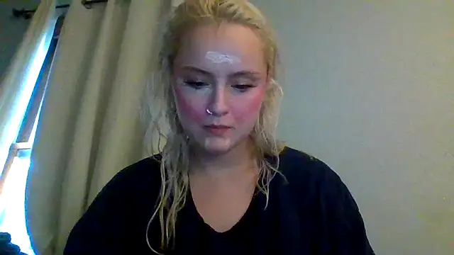 sluttypumpkin online show from July 8, 12:13 am