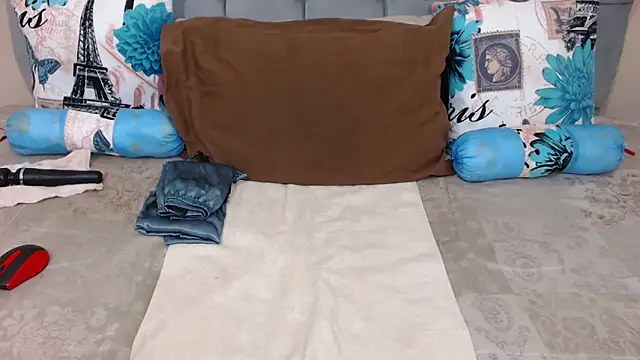 ChocolateClit online show from December 15, 11:21 pm