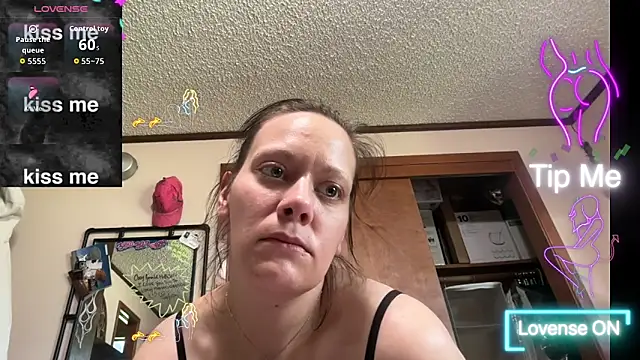 Ariya Sinz XoXo online show from May 31, 4:24 pm