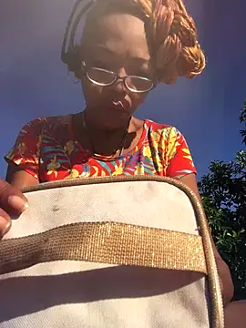 Ladyzee25 online show from October 16, 12:19 pm