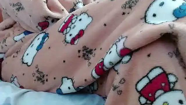 FresitaSquirt24 online show from April 11, 12:17 am