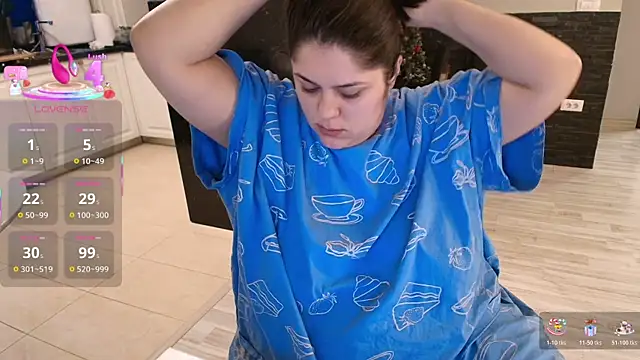 Layla- online show from February 19, 11:32 am