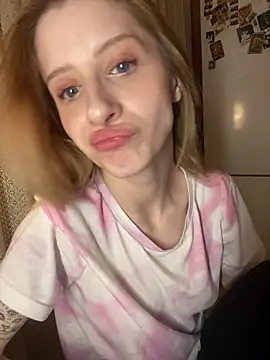 amorearte m online show from March 20, 8:25 pm