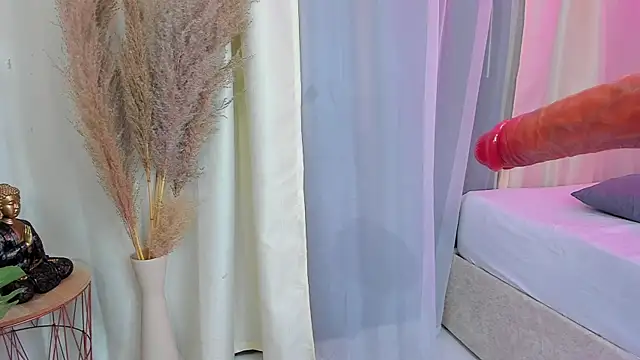 im hanna1 online show from November 28, 8:01 pm