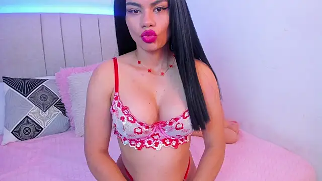 SusanSimpson16 online show from March 24, 7:41 pm