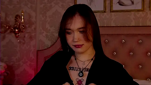 HeatherSweet  online show from September 27, 5:20 pm