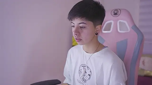 tommy blue online show from December 3, 1:02 pm