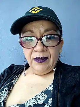 Tonhermosa online show from March 27, 6:41 pm