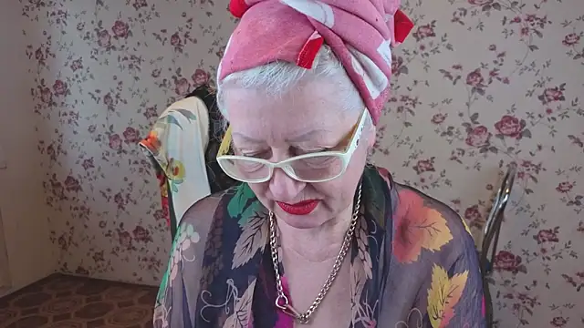 Maya Mayflower online show from October 16, 4:04 am