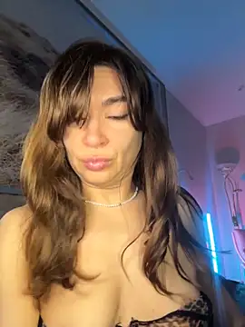 Mary Kiitty online show from May 11, 4:04 pm