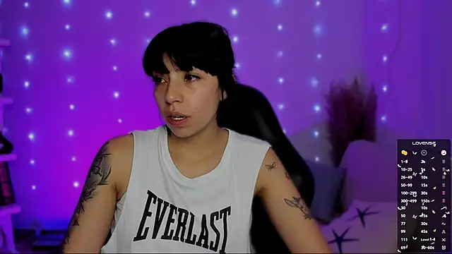 Saraa Desiree online show from December 16, 8:15 pm