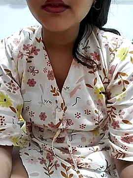 sexy-trisha1 online show from May 13, 7:30 pm