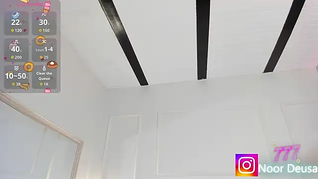 Candaceoweens online show from April 11, 4:18 am