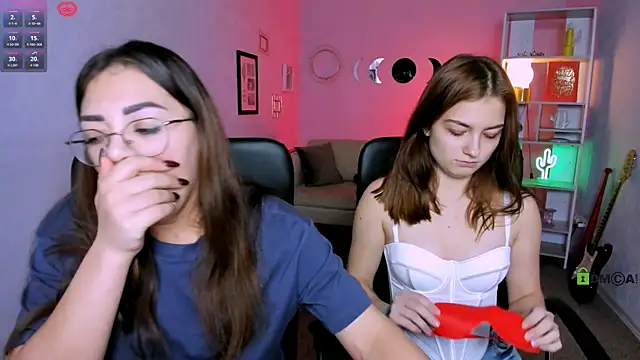 kiki swan online show from December 16, 11:27 am