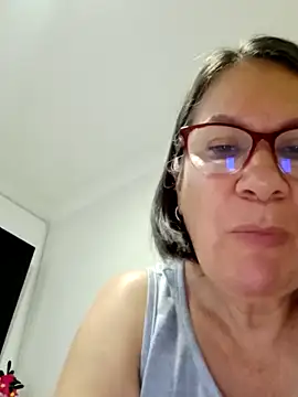 victoria wayne online show from February 11, 10:06 am