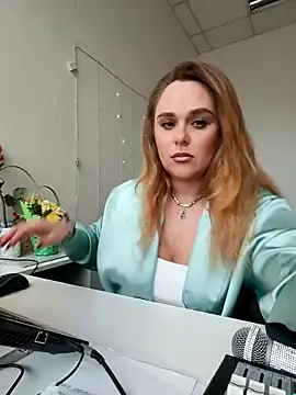 Juicy PeachLux online show from September 25, 7:51 am