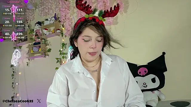 chelsea  coo online show from December 4, 11:16 pm