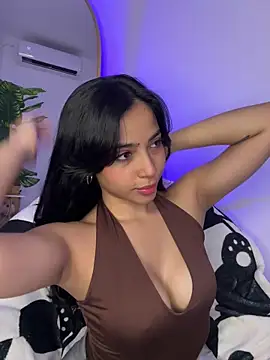  Emily Thompson  online show from January 16, 12:39 am