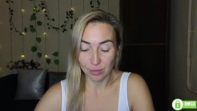 Kiss julli88I online show from November 12, 6:39 pm