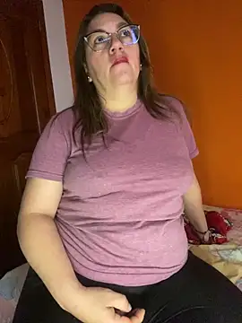 Luna-nevada online show from April 5, 6:29 pm