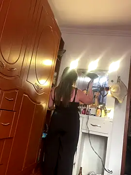 Luna-nevada online show from January 5, 5:38 pm