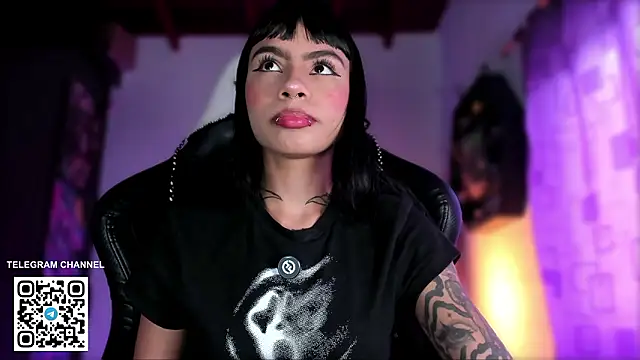 sofiafenty online show from March 18, 5:40 pm