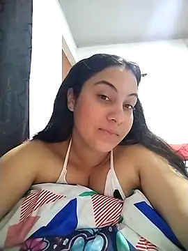 esmeralda jadees online show from February 18, 2:21 am