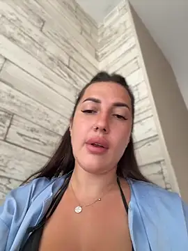AleksandraRich online show from June 8, 1:28 am