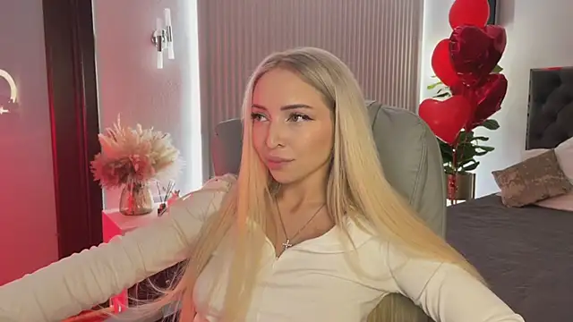 OhMyEmma online show from February 20, 1:48 am