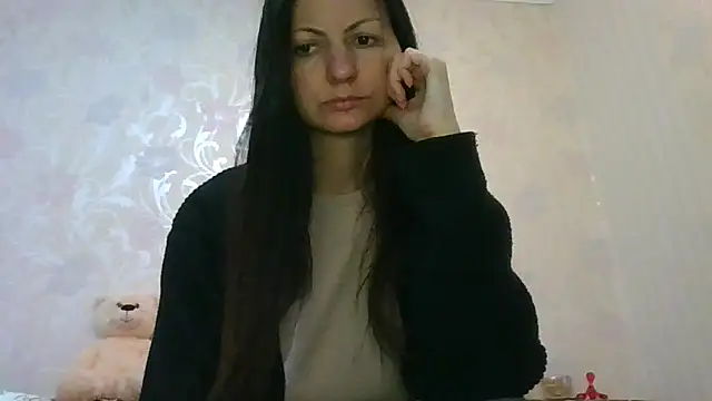 AliseWats online show from April 8, 10:23 pm