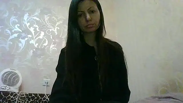 AliseWats online show from September 30, 6:02 pm