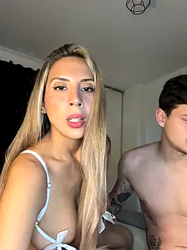 Snapshot of CarinaRose chatting on October 2, 10:04 pm CarinaRose online show from October 2, 10:04 pm
