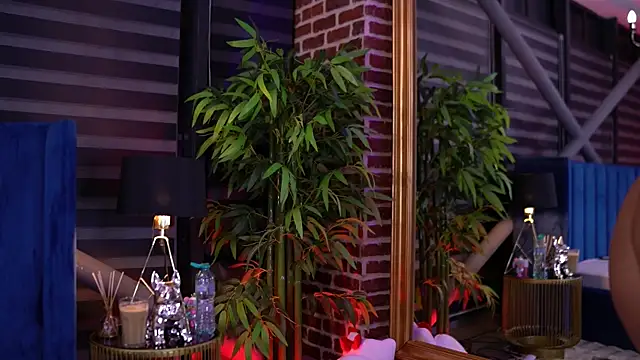 TanyaVonDe online show from February 25, 9:02 pm