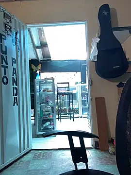 Snapshot of val_zx chatting on October 10, 7:52 pm val zx online show from October 10, 7:52 pm