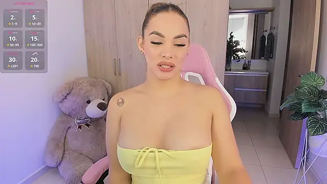 Snapshot of Saammy_19 chatting on October 2, 1:16 pm Saammy 19 online show from October 2, 1:16 pm