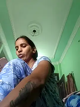 Hotty-Nidhi online show from November 30, 6:06 am