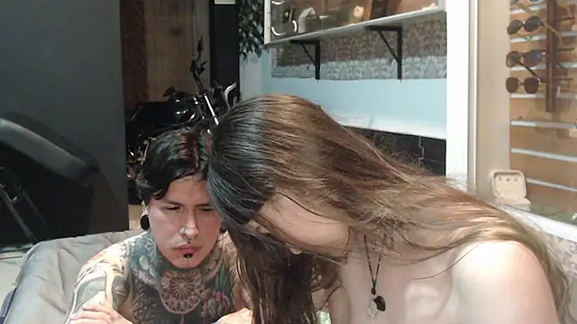 Alucard-Carmila online show from October 8, 3:11 am