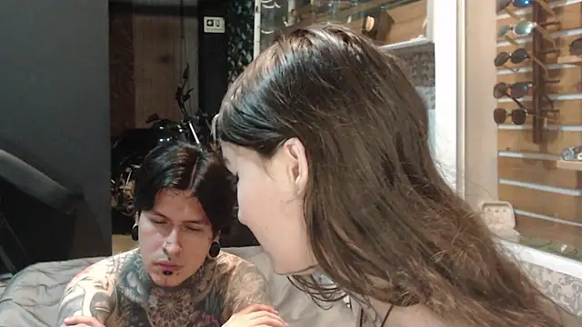 Alucard-Carmila online show from October 19, 4:14 am